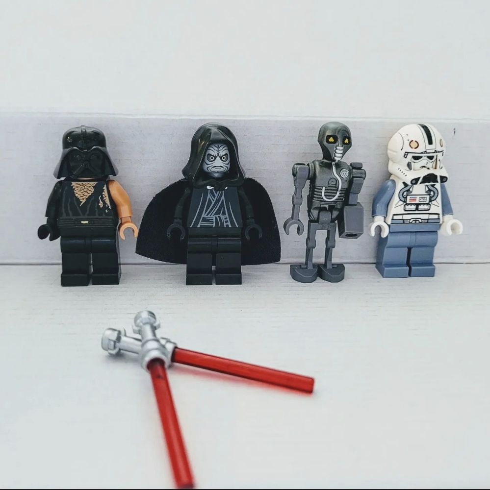 💥SOLD💥Full Set of htf Star Wars Minifigures from set 8096 - Picture 1 of 1